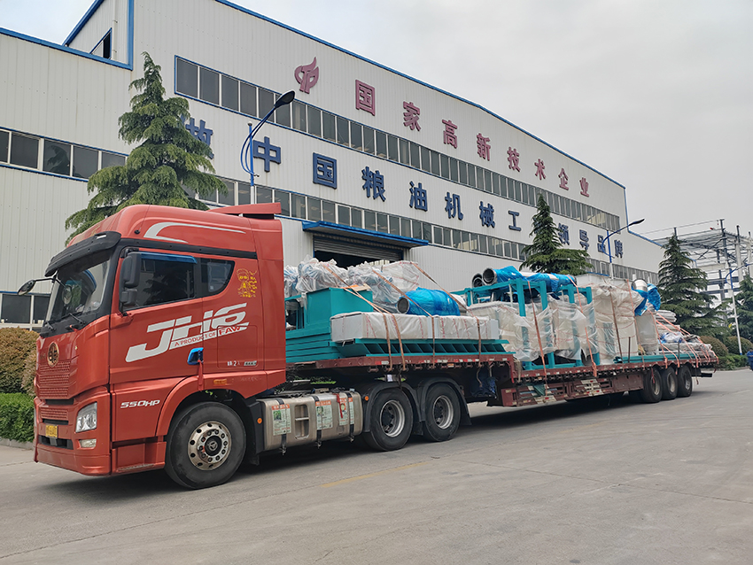 华泰集团设计制造的24T/D小麦石磨制粉项目发往周口