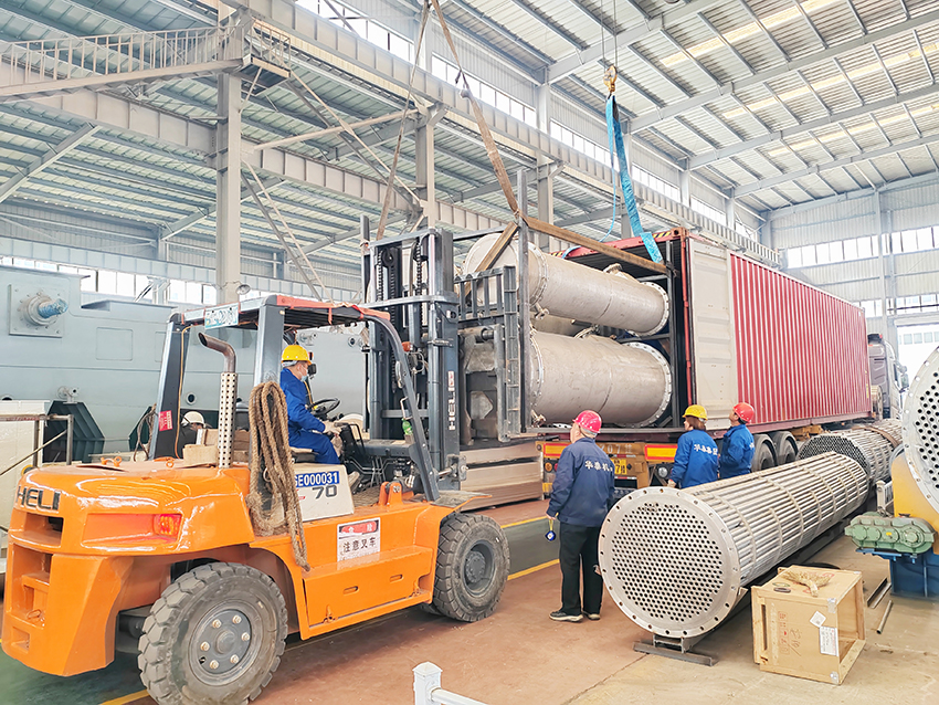 华泰集团承揽的100TPD葵花籽饼浸出项目发往波兰