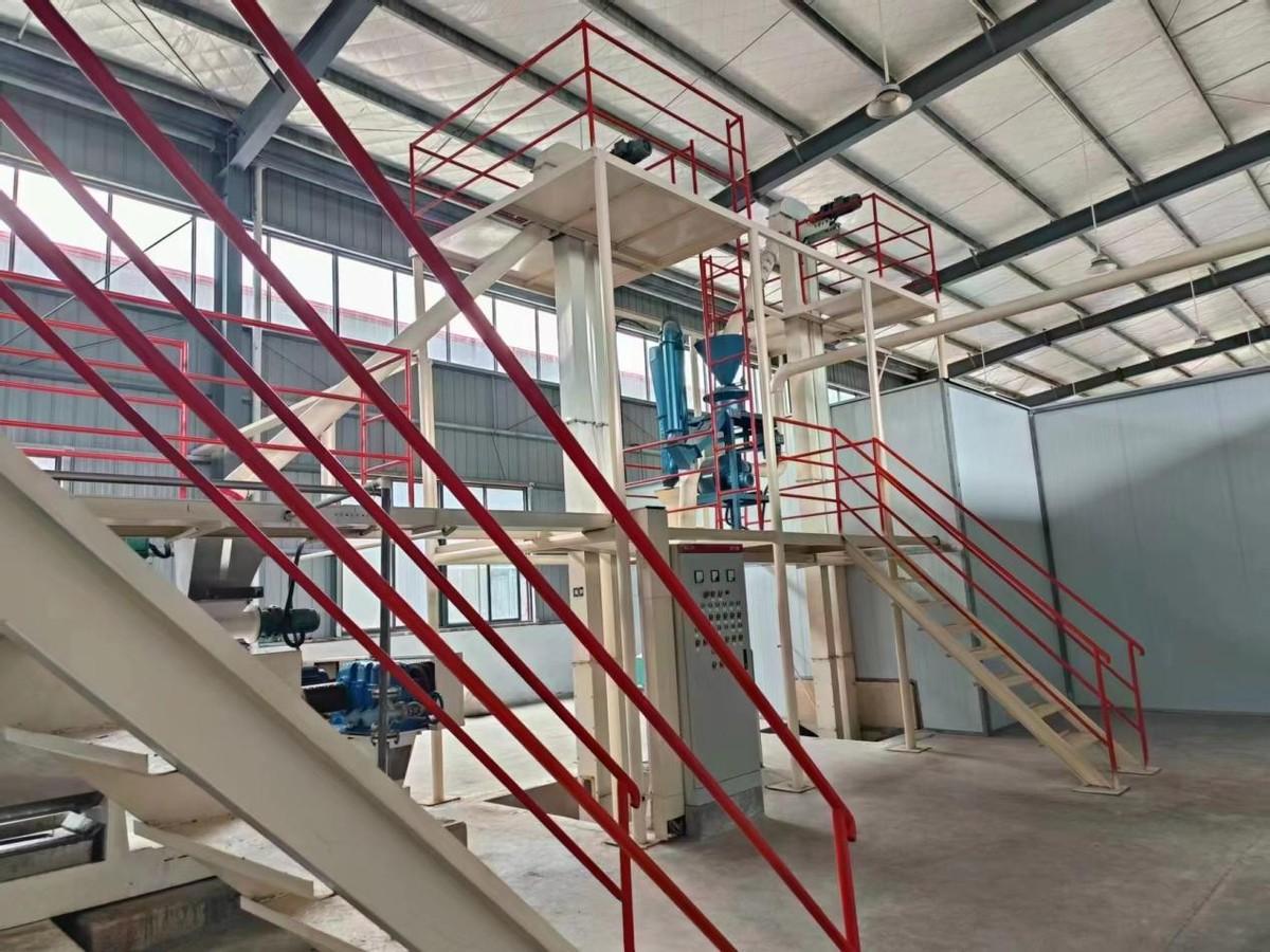 华泰集团设计制造的日处理6T茶籽制油，500kg精炼脱蜡项目交付