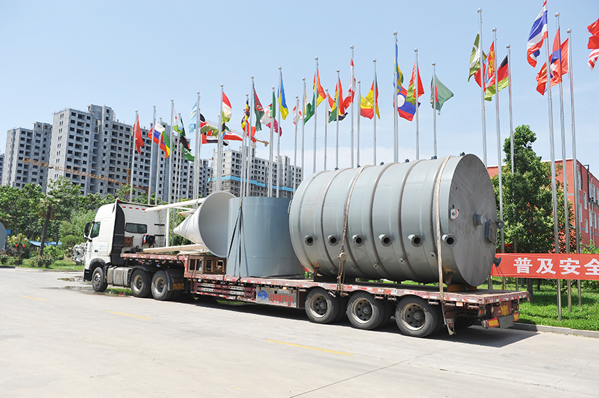 华泰集团生产的300TPD大豆制油项目发货尼日利亚